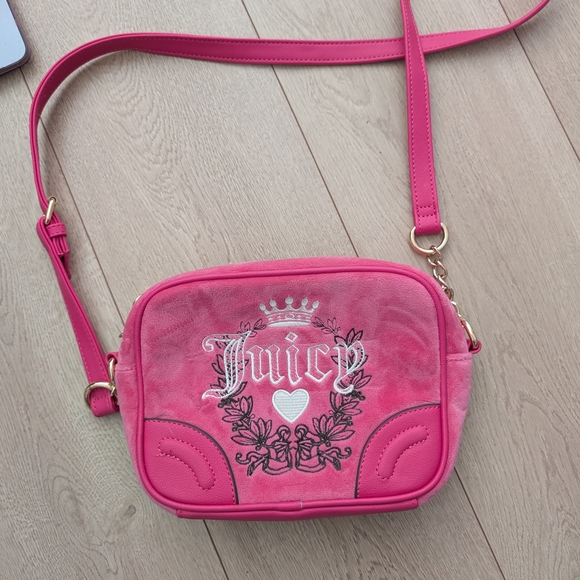 Juicy Couture Handbags - Juicy Couture Pink Crossbody Bag